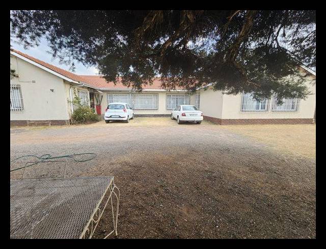 5 BEDROOM HOUSE FOR SALE IN ALLEN GROVE